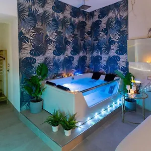 mazzini-luxury-suite.catania-hotels.net/