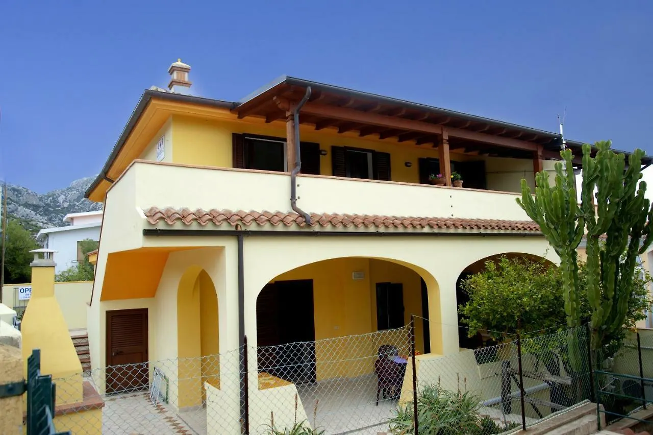 B&B Casa Del Sole Cala Gonone Couette-café